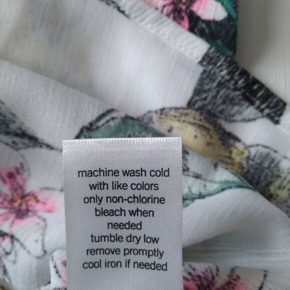 SO Juniors Ivory White Shoulder Tie Lemon Print Sleeveless Crop Top Size Medium - Picture 4 of 14